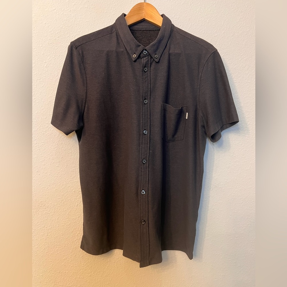 Vuori Gray Casual Button Down Shirt